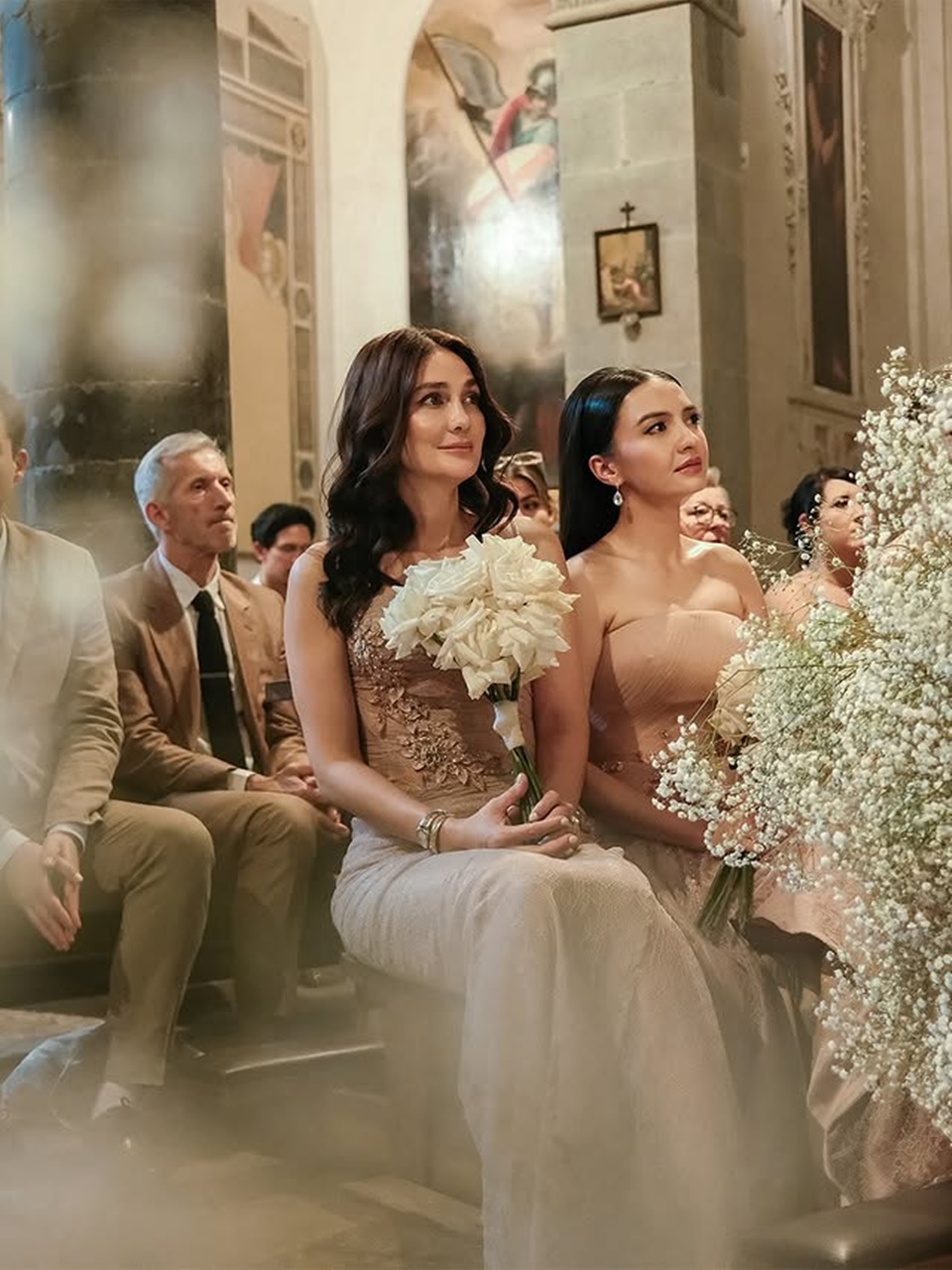 Luna Maya dan Raline Shah Cantik Kenakan Gaun Bridesmaid